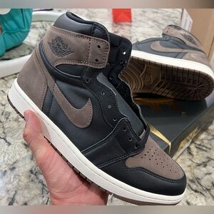 NWT Air Jordan 1 high Palomino